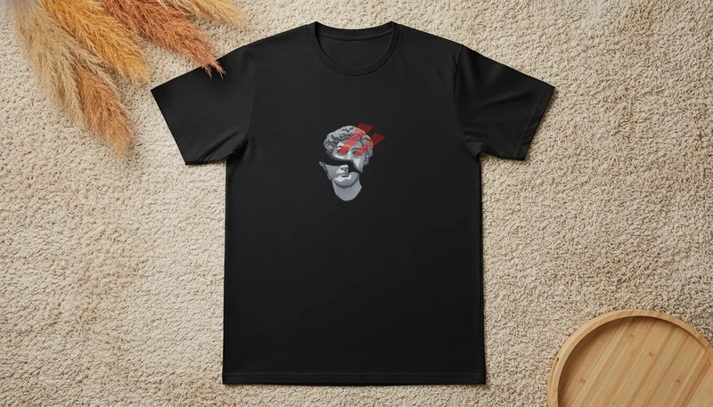 Tricou Bust Antic și Linii Roșii